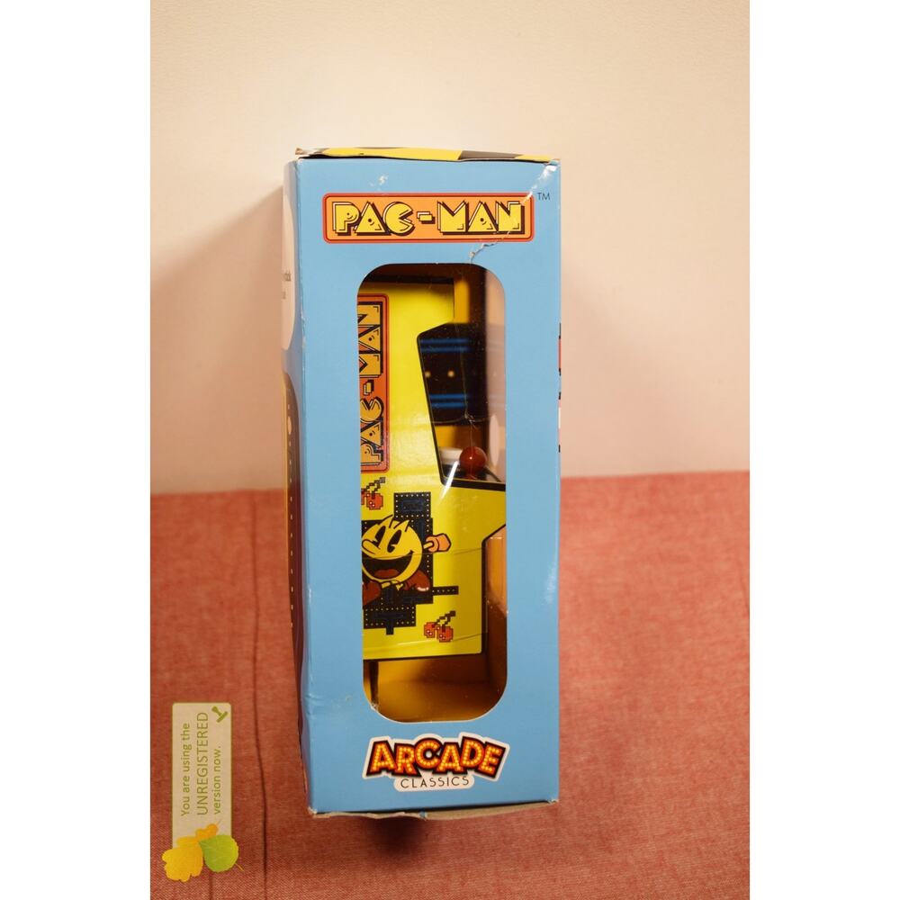 Basic Fun Pac-man Arcade Classics - Picture 3 of 7
